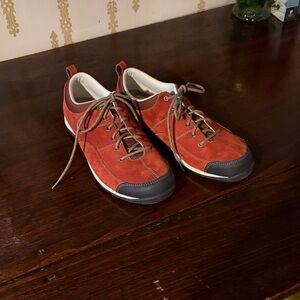 L.L. Bean Rusty Red Suede Women's Sneakers